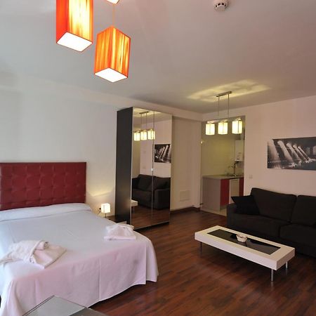 Apartamentos Turisticos Veladiez لا لاستريلا المظهر الخارجي الصورة