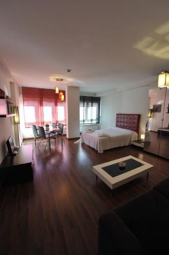 Apartamentos Turisticos Veladiez لا لاستريلا المظهر الخارجي الصورة
